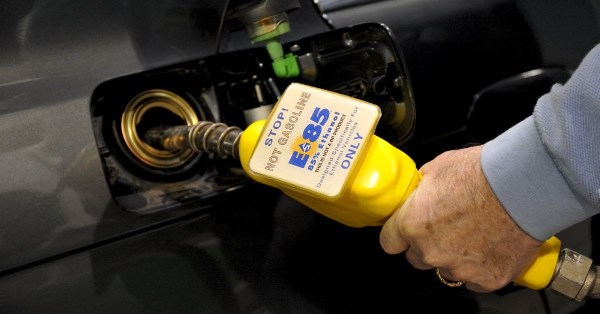 Pénurie de carburant et prix à la pompe : rouler au bioéthanol, la solution ?
