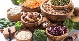 Manger végan : les indispensables du garde-manger pour une alimentation végétale Manger végan : les indispensables du garde-manger pour une alimentation végétale