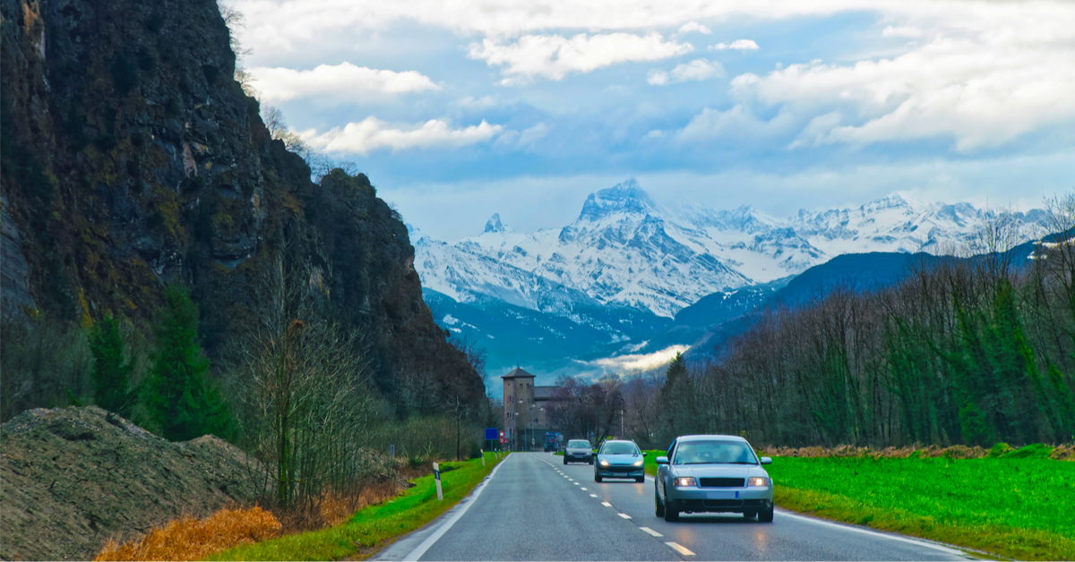 Pénurie d'électricité : la Suisse restreint l'utilisation des voitures électriques