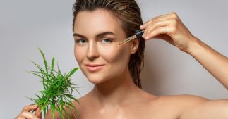 L'huile de chanvre, une précieuse alliée pour la peau et les cheveux L'huile de chanvre, une précieuse alliée pour la peau et les cheveux