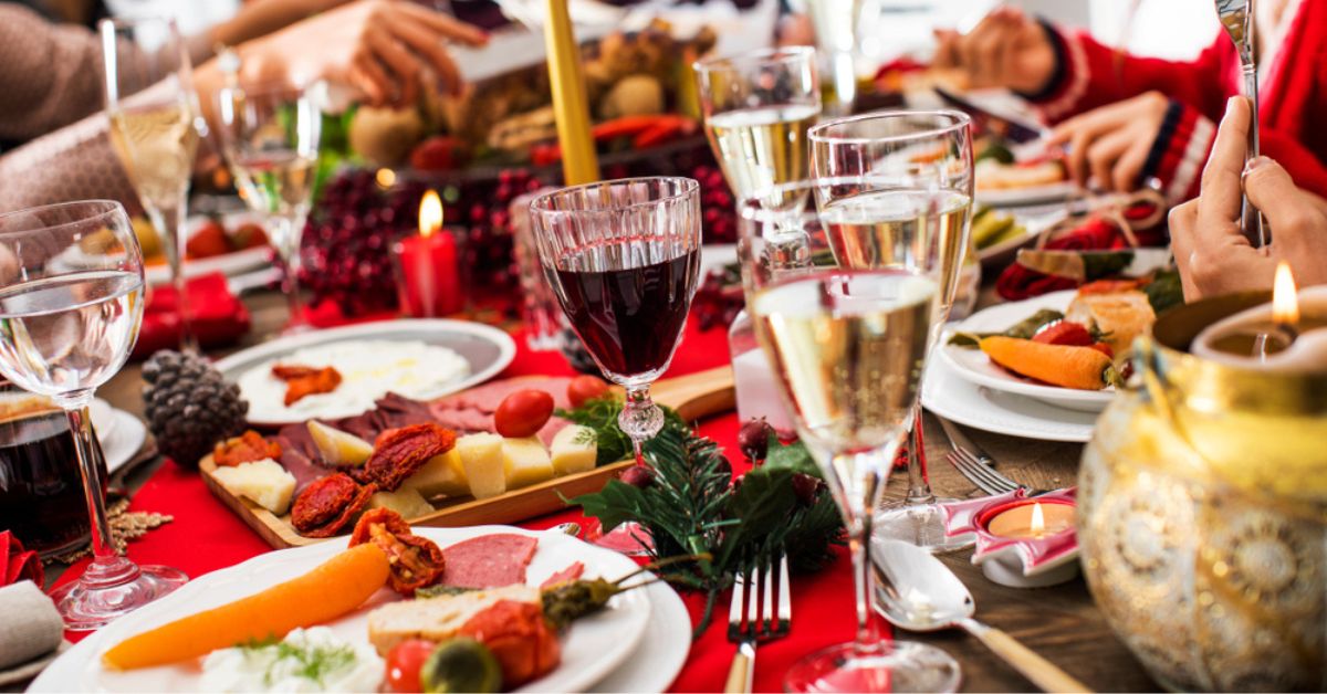 Noël : 3 produits à bannir de votre repas en raison de contaminations ou d'odeur suspecte