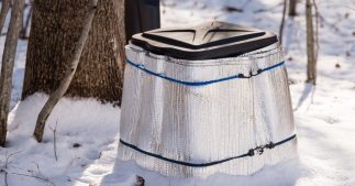 Protéger le compost du froid : 3 erreurs courantes qui l'empêchent de fonctionner Protéger le compost du froid : 3 erreurs courantes qui l'empêchent de fonctionner