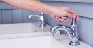 Prix de l'eau courante : des hausses en cascade pour 2023, pourquoi ? Prix de l'eau courante : des hausses en cascade pour 2023, pourquoi ?