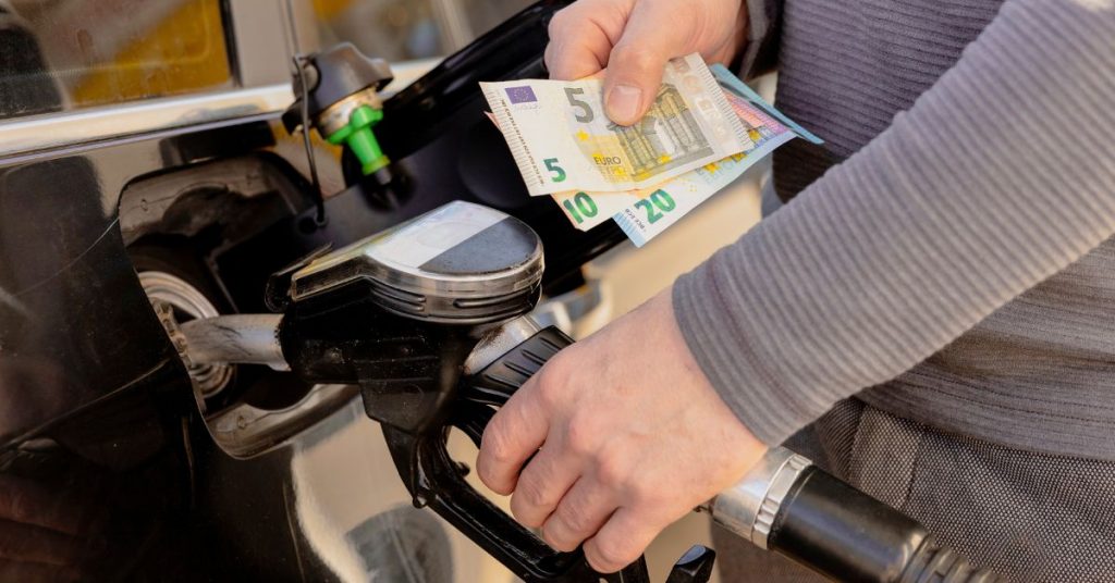 Indemnité carburant : comment bénéficier de l’aide de 100 euros, disponible mi-janvier ?