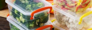 Les boîtes alimentaires libèrent des composés chimiques nocifs qui pénètrent les aliments
