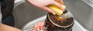 Astuce en cuisine : comment récupérer une casserole brûlée ?