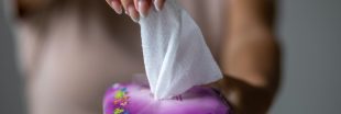 Les lingettes humides : un danger pour la planète ?