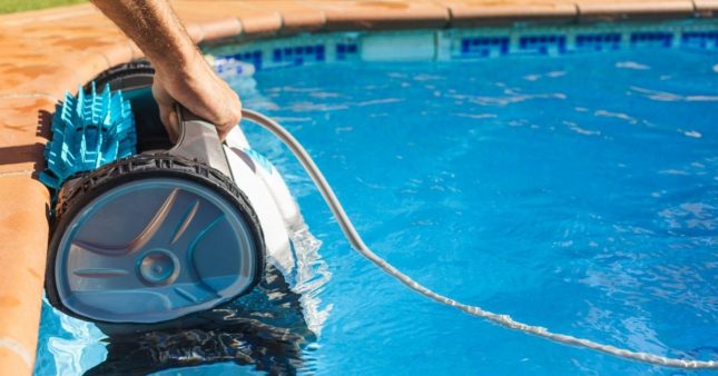 Comment faire des économies d'eau et d'électricité avec votre piscine cet été ?