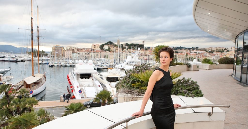 Festival de Cannes : un compte Twitter  ‘traque’ les yachts et leurs émissions de CO2