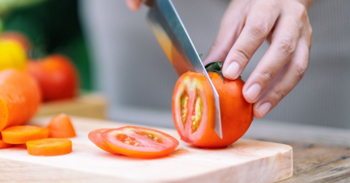 Eliminer les pesticides des tomates de supermarché : l'astuce efficace à connaître Eliminer les pesticides des tomates de supermarché : l'astuce efficace à connaître