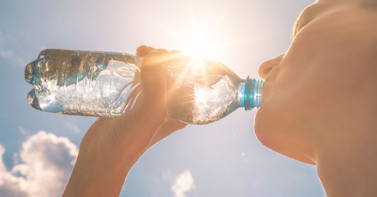 Pour s’hydrater, l’eau ne serait pas la plus efficace des boissons