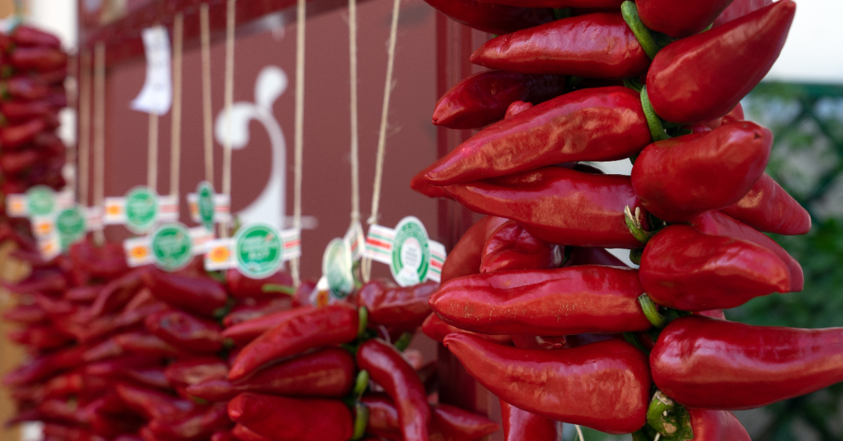 Piment d'Espelette : savoir reconnaître le vrai et les faux Piment d'Espelette : savoir reconnaître le vrai et les faux