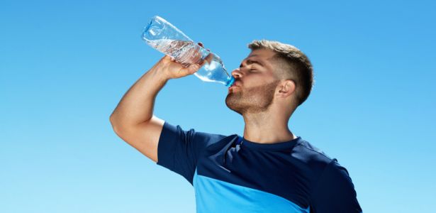 Comment boire plus d'eau au quotidien ?