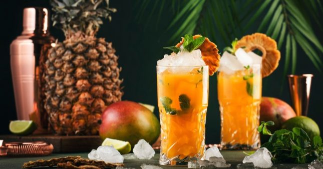 Découvrez nos cocktails sans alcool et vitaminés pour des soirées d'été pétillantes