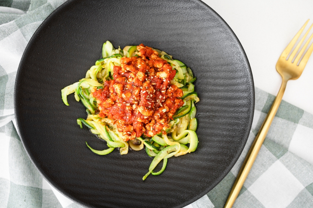 Spaghettis de courgettes à la bolognaise végétarienne