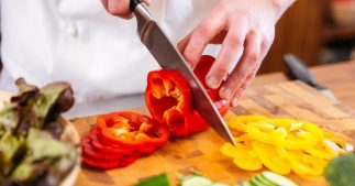 Rendre les poivrons plus digestes avec plusieurs astuces et recettes Rendre les poivrons plus digestes avec plusieurs astuces et recettes