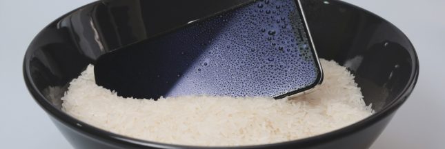 Mettre son téléphone dans du riz