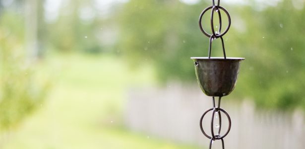 Chaîne De Pluie Décorative Avec 5 Fleurs De Lotus - 1,2 M, Métal Jaune - Pour Gouttière, Jardin Extérieur
