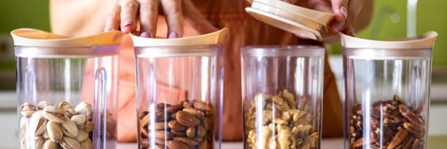 Bien conserver les fruits secs : ne les rangez pas tous au placard !