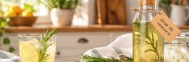 Faites votre propre sirop de romarin pour un hiver gourmand, en pleine santé ! Faites votre propre sirop de romarin pour un hiver gourmand, en pleine santé !