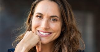 Peau mature : 5 recettes de masque hydratant maison pour le visage Peau mature : 5 recettes de masque hydratant maison pour le visage