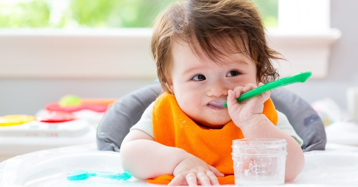 Alimentation infantile : trop de sucre et trop d’additifs selon une enquête