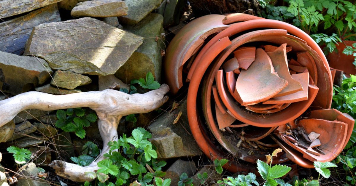 5 astuces de jardiniers pour recycler vos pots en terre cuite cassés