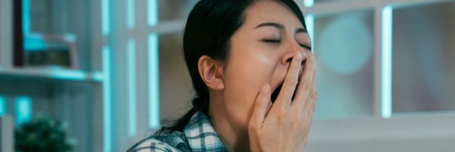 Vaut-il mieux faire une nuit blanche ou dormir peu ?