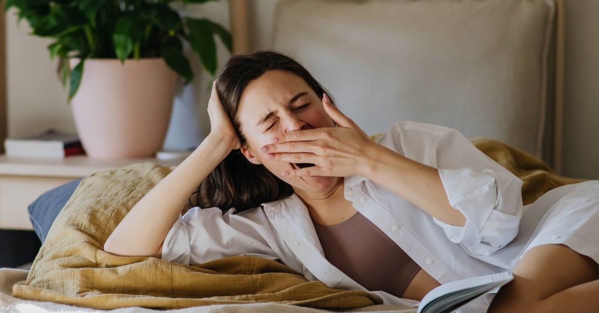 Vaut-il mieux faire une nuit blanche ou dormir peu ?