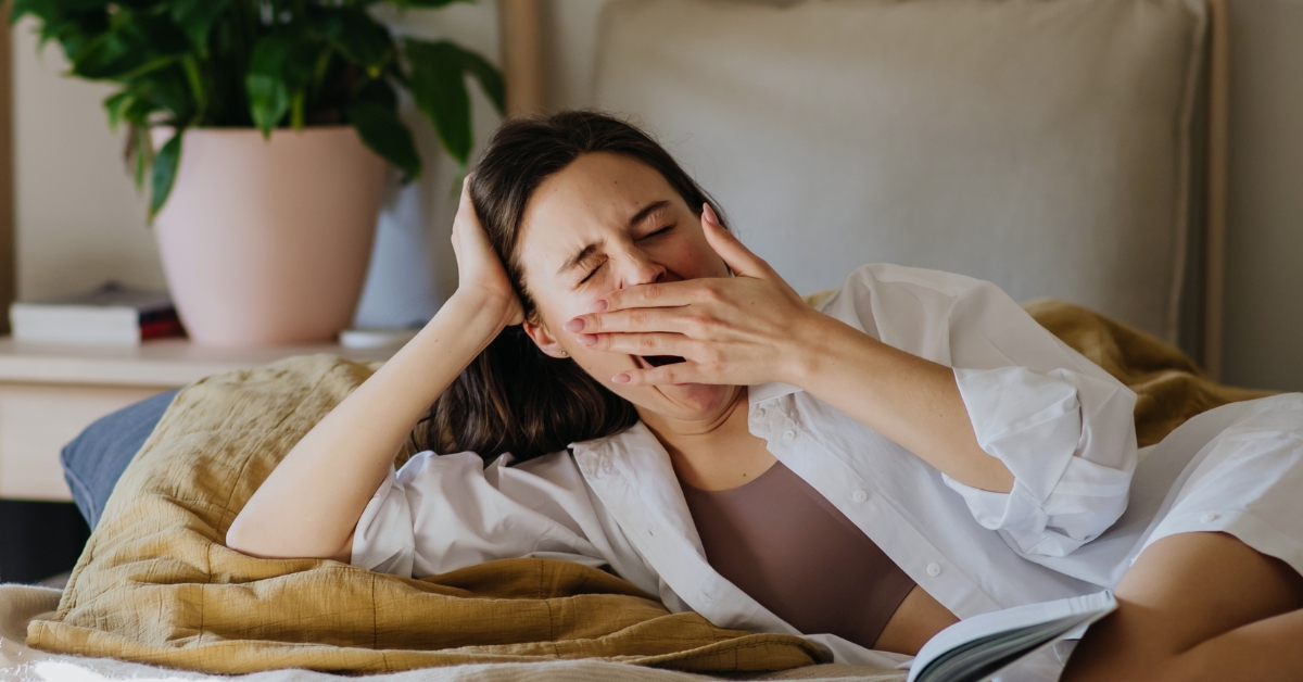 Vaut-il mieux faire une nuit blanche ou dormir peu ?