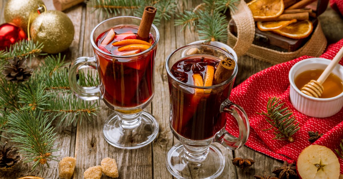 Le vin chaud, tonique et épicé, plaisir de l’hiver Le vin chaud, tonique et épicé, plaisir de l’hiver