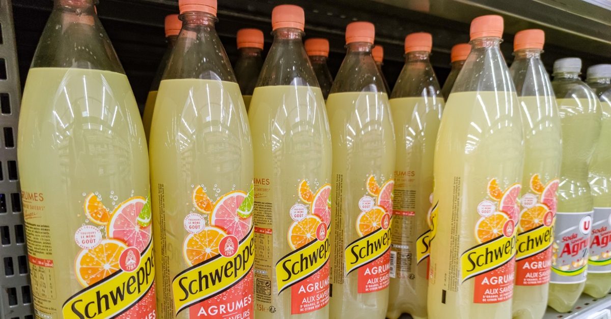 ‘Polluants éternels’ : l’usine Orangina-Schweppes dans le viseur