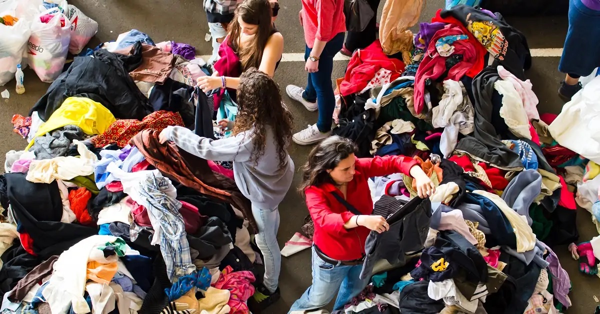 Mode : la seconde main, c'est bon pour la planète ?