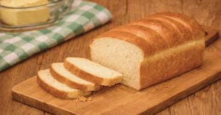 Pain de mie maison : la recette facile pour un pain moelleux et plus sain