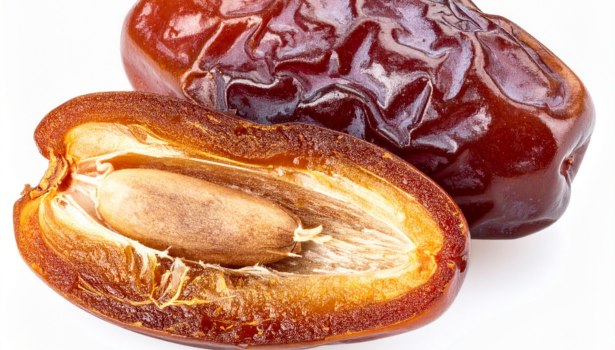 Noyau de datte et sa chair 