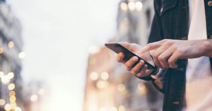 Paris en ligne : comment la technologie et l'innovation changent les règles du jeu Paris en ligne : comment la technologie et l'innovation changent les règles du jeu