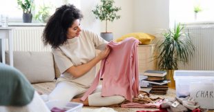 Faire du tri chez soi : conseils pour désencombrer durablement