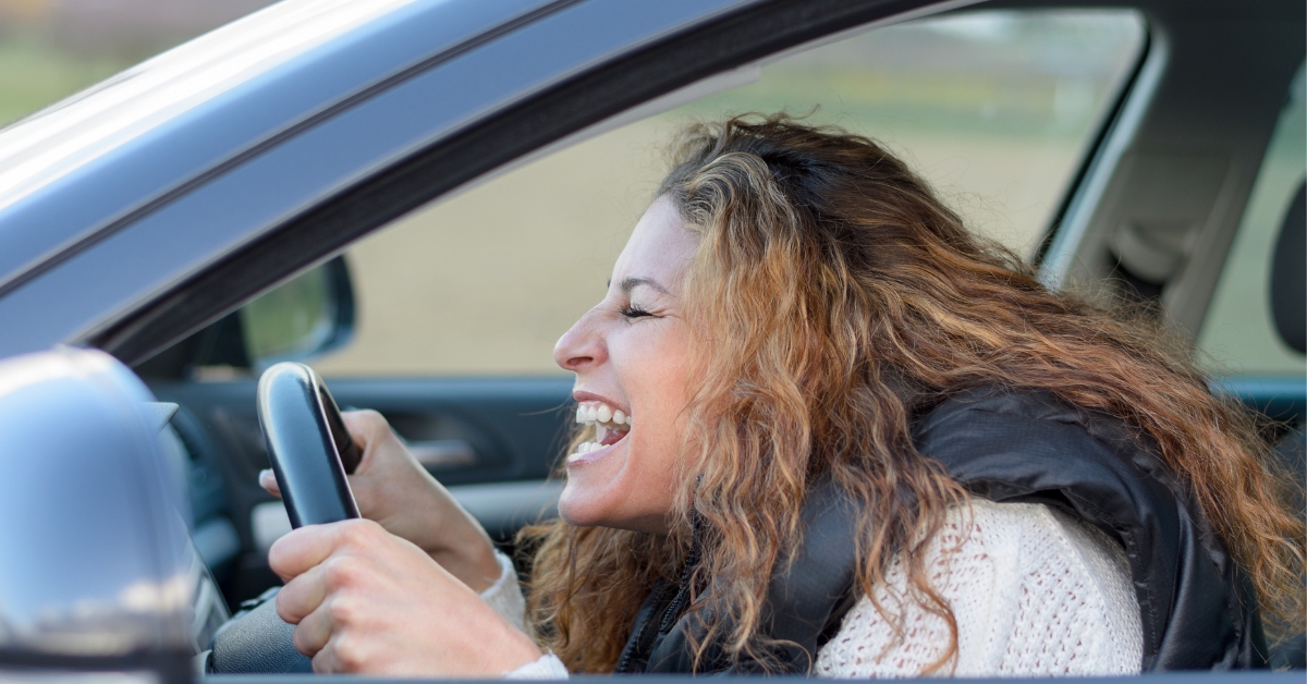 Jurer soulage vraiment : les bienfaits surprenants des gros mots