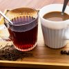 Thé ou café : le duel santé de la journée