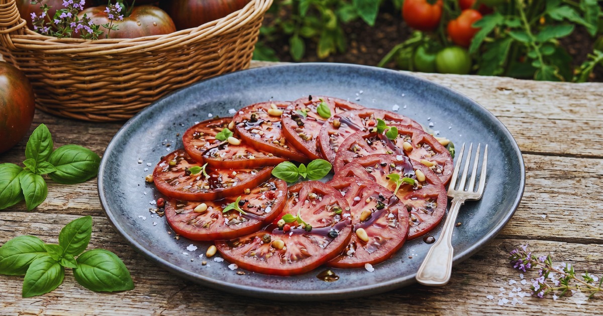 Carpaccio de tomate noire de crimée