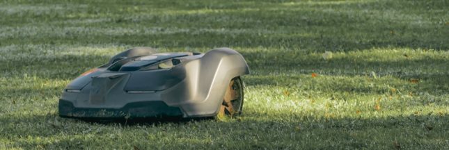 Ne faites pas tourner votre robot tondeuse la nuit !