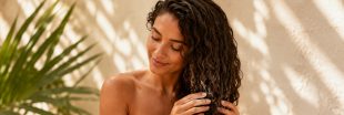 Le beurre de karité, une mine de bienfaits pour les cheveux en été !