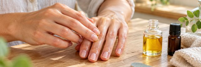 huile de ricin ongle