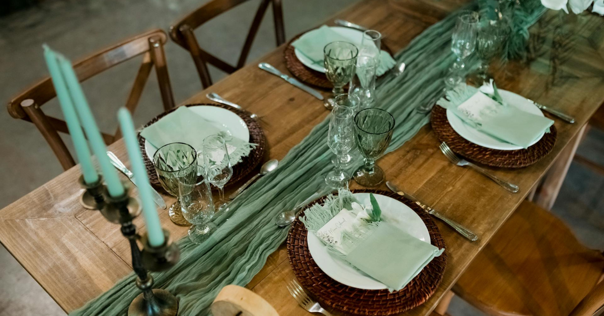 Chemin De Table Bohème Vert Sauge 90x400 Cm - Tissu Gaze Rustique Chic Pour Dîners, Mariages & Fêtes