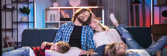Comment ne plus s'endormir devant la télé en 2025 ?