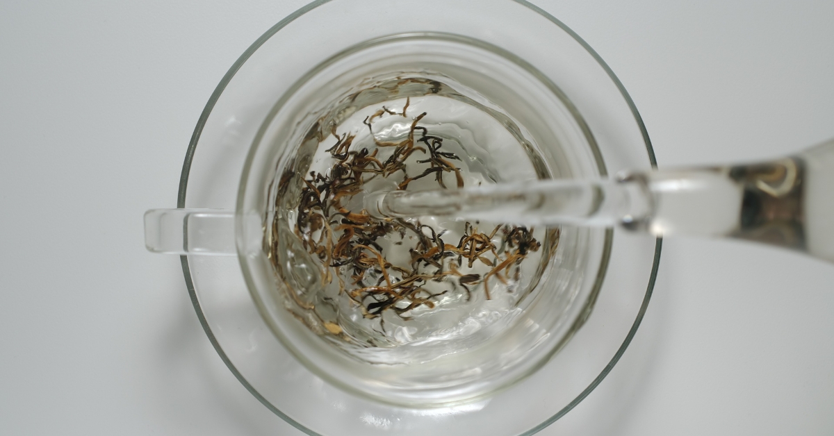 Et si le thé nettoyait aussi votre eau ?