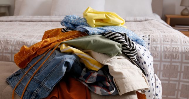 interdiction de jeter ses vêtements à la poubelle