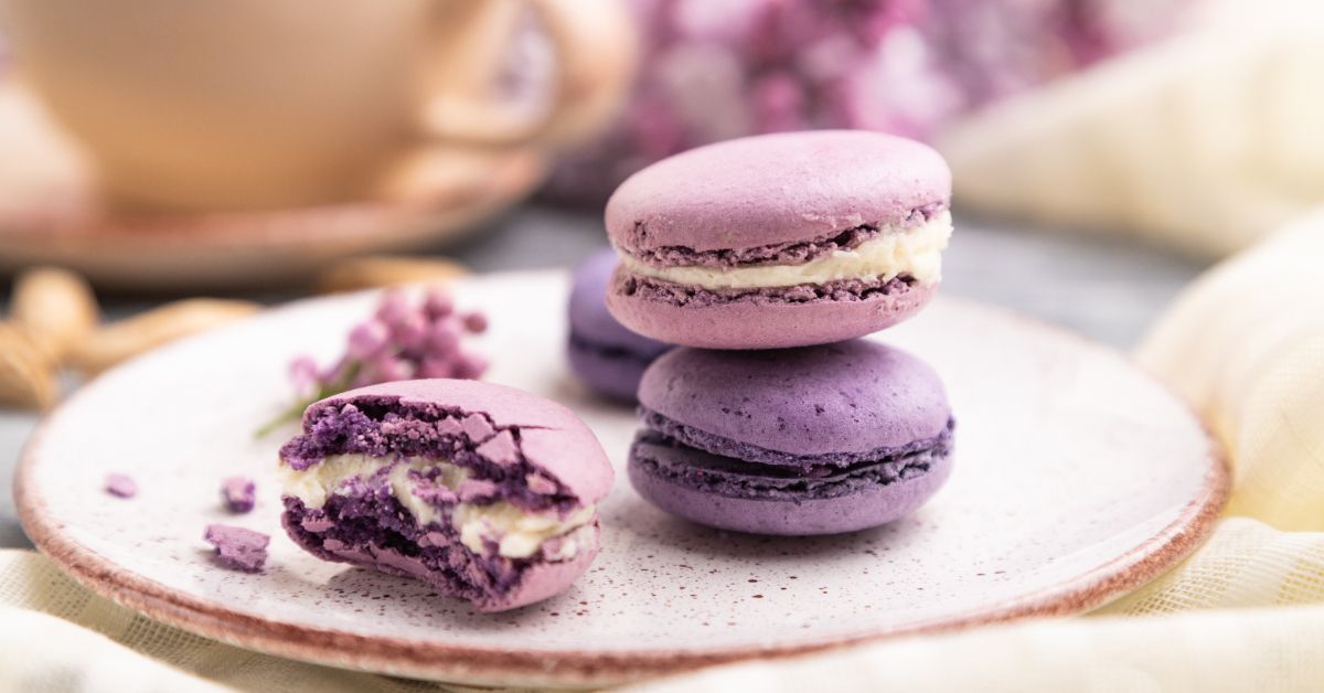 Macarons à la violette : une recette facile et fleurie !