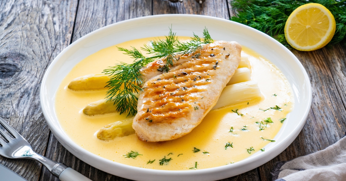 Poulet aux asperges et sauce citronnée