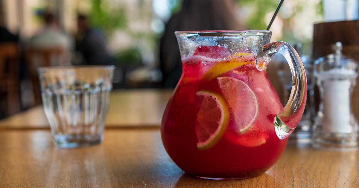 Que faire des restes de sangria ? 4 recettes zéro gaspi pour ne rien jeter ! Que faire des restes de sangria ? 4 recettes zéro gaspi pour ne rien jeter !